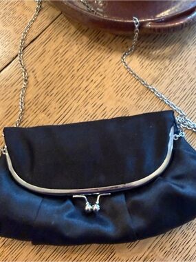 Classic Black Chain Clutch - Formql Satin Evening Bag Purse Silver Kiss Lock